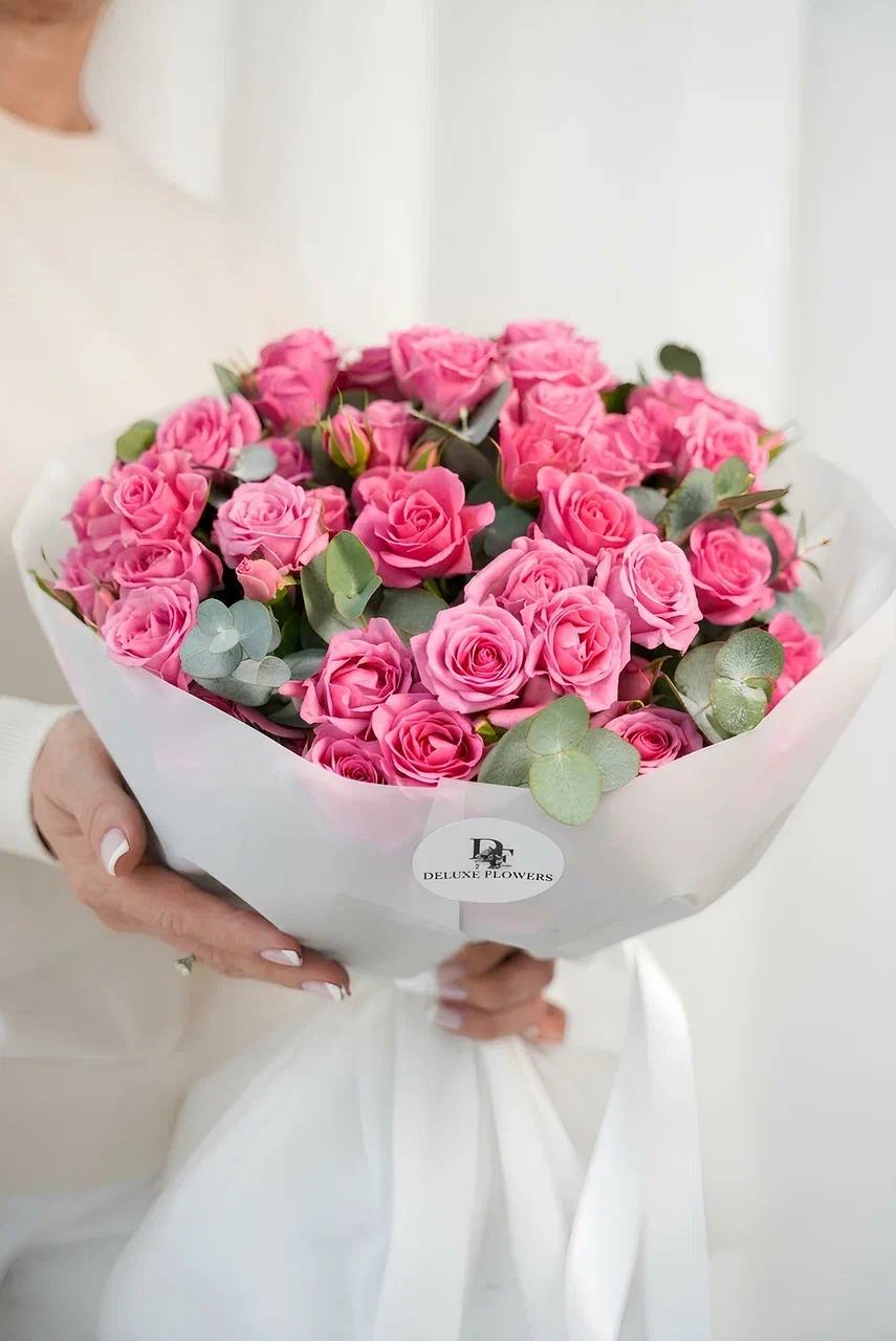 Spray rose bouquet